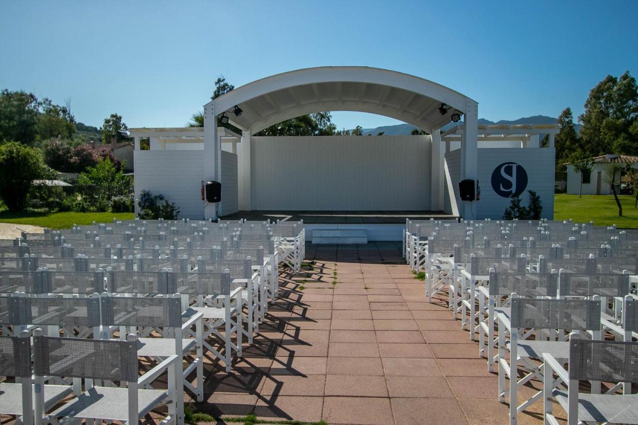 Limone Beach Resort Castiadas Exterior foto